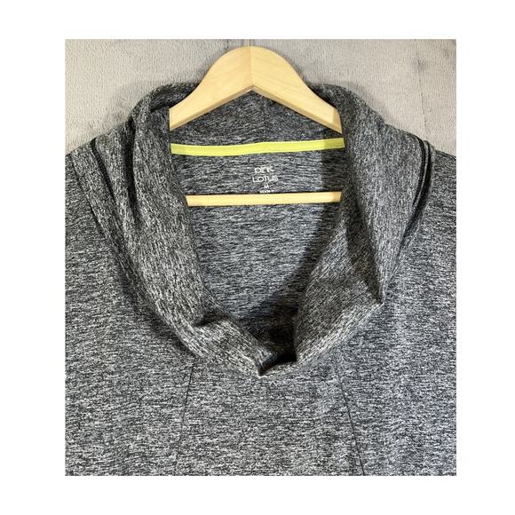 Athleta Pink Lotus Dress Medium Gray Yellow Athletic Stretch Performance Hiking - Picture 5 of 11